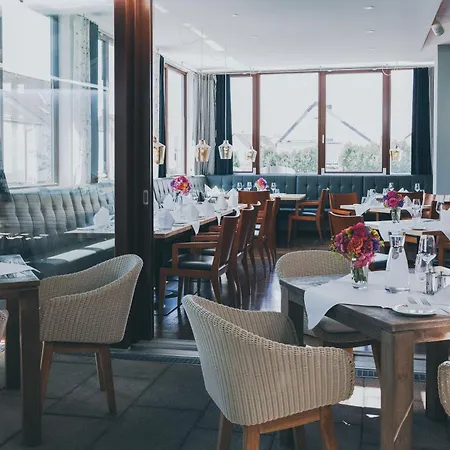 Wildeck & Restaurant Otel 4*