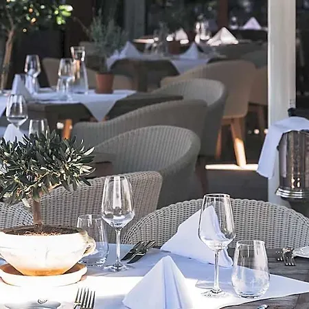 Wildeck & Restaurant Hotel 4*