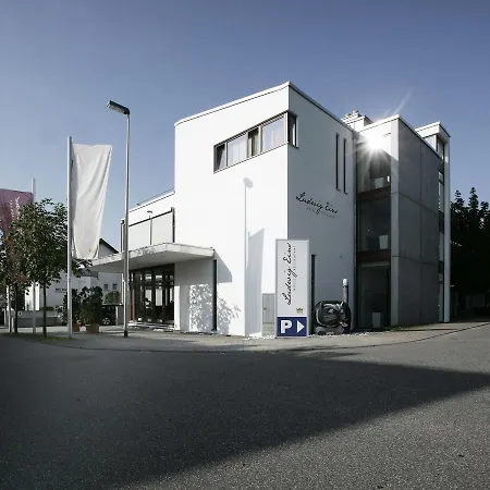 Wildeck & Restaurant Otel 4*