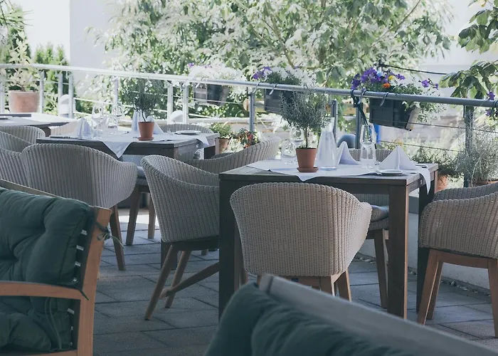 Wildeck & Restaurant Szálloda Abstatt